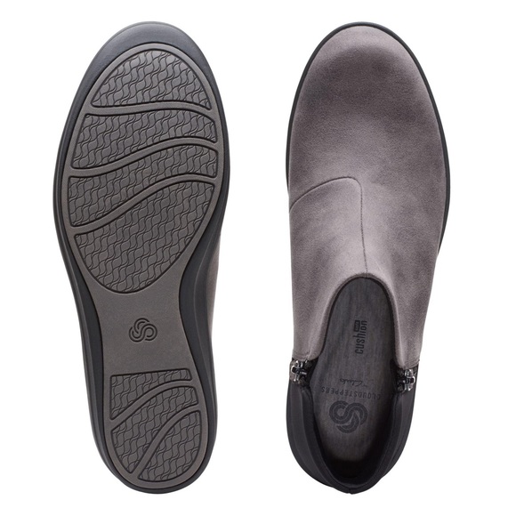 Clarks Cloudstepper Women's Step Rose Up Booties <wide fit> - Picture 11 of 11